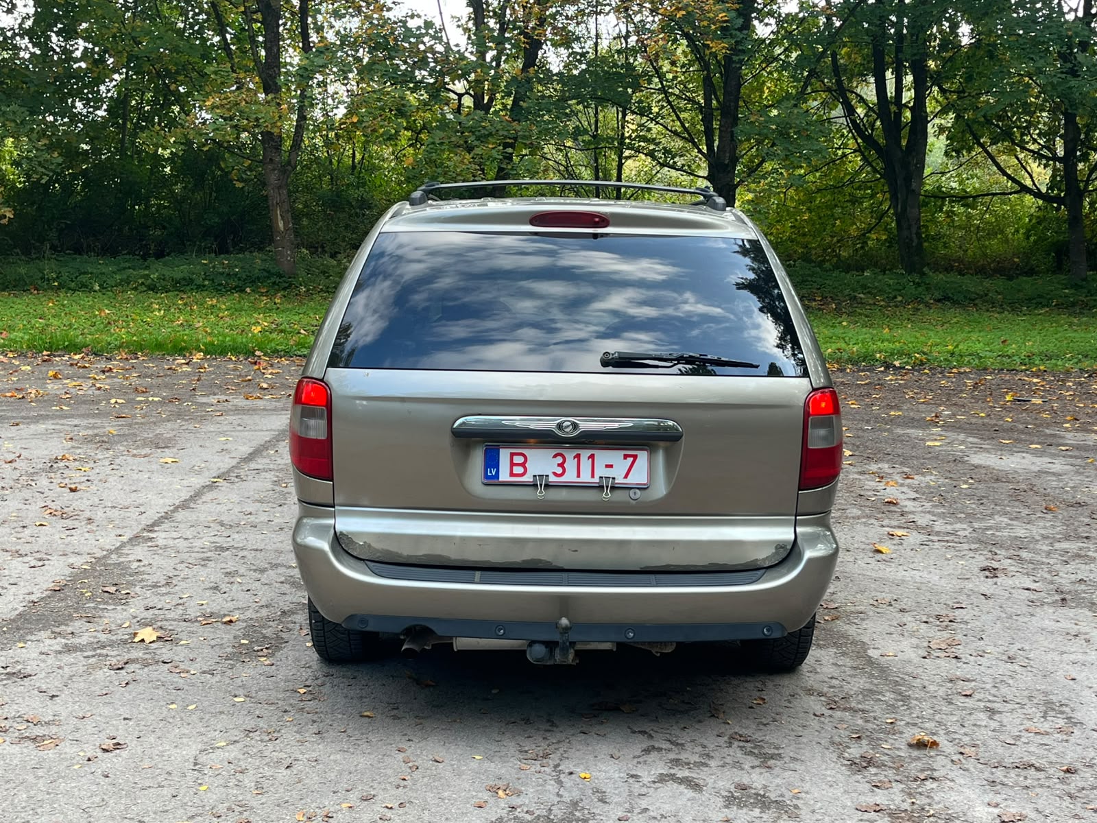CHRYSLER GRAND VOYAGER 7-VIETAS