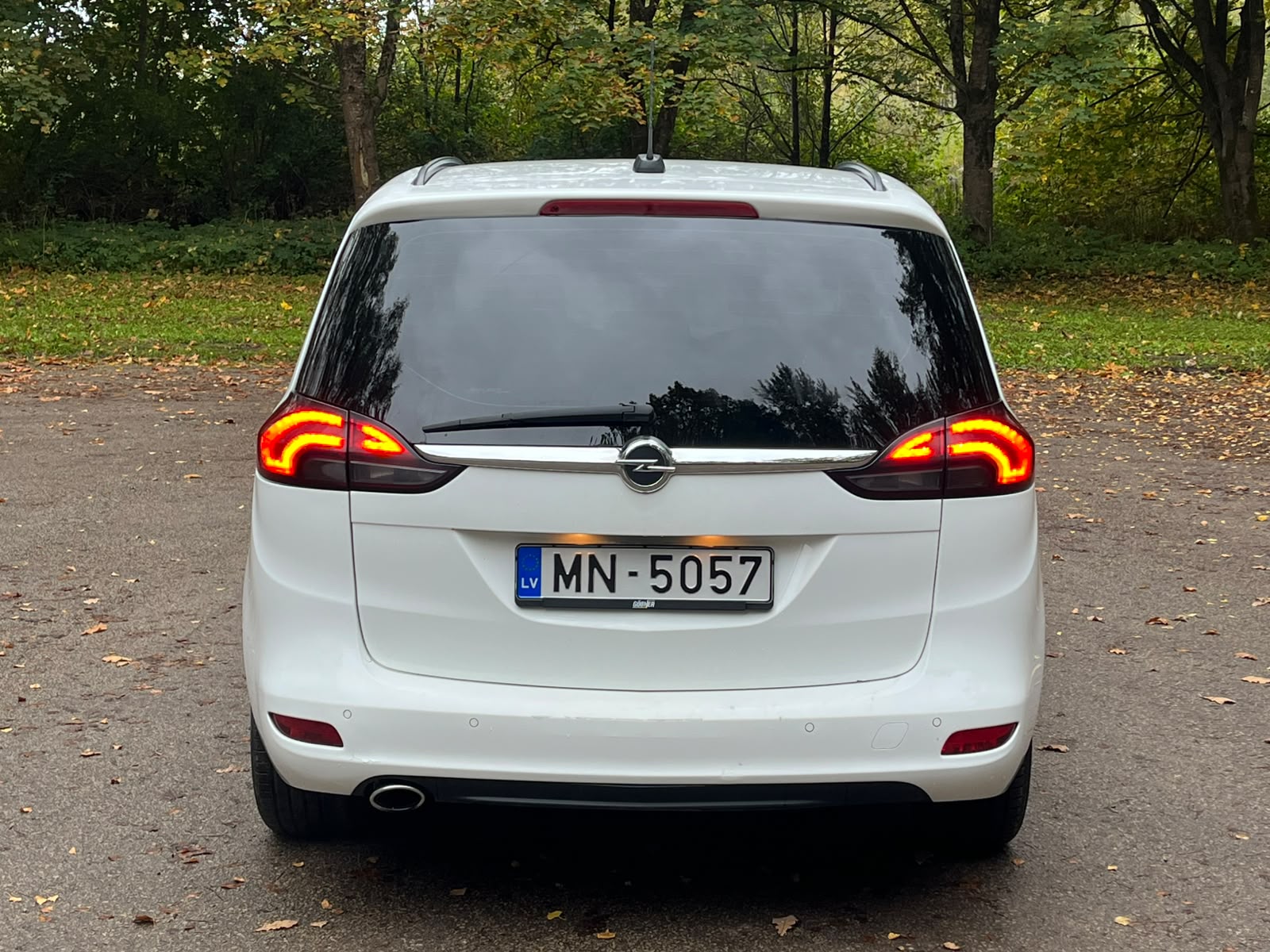 OPEL ZAFIRA TOURER 7-VIETAS