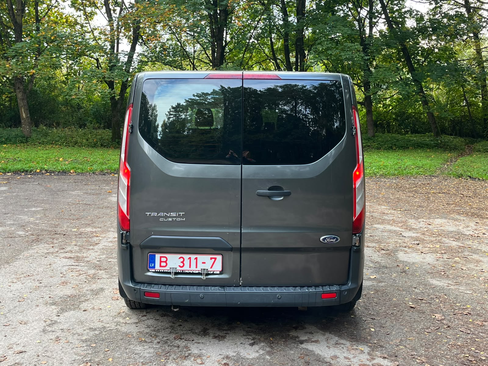 FORD TRANSIT CUSTOM 9-VIETAS