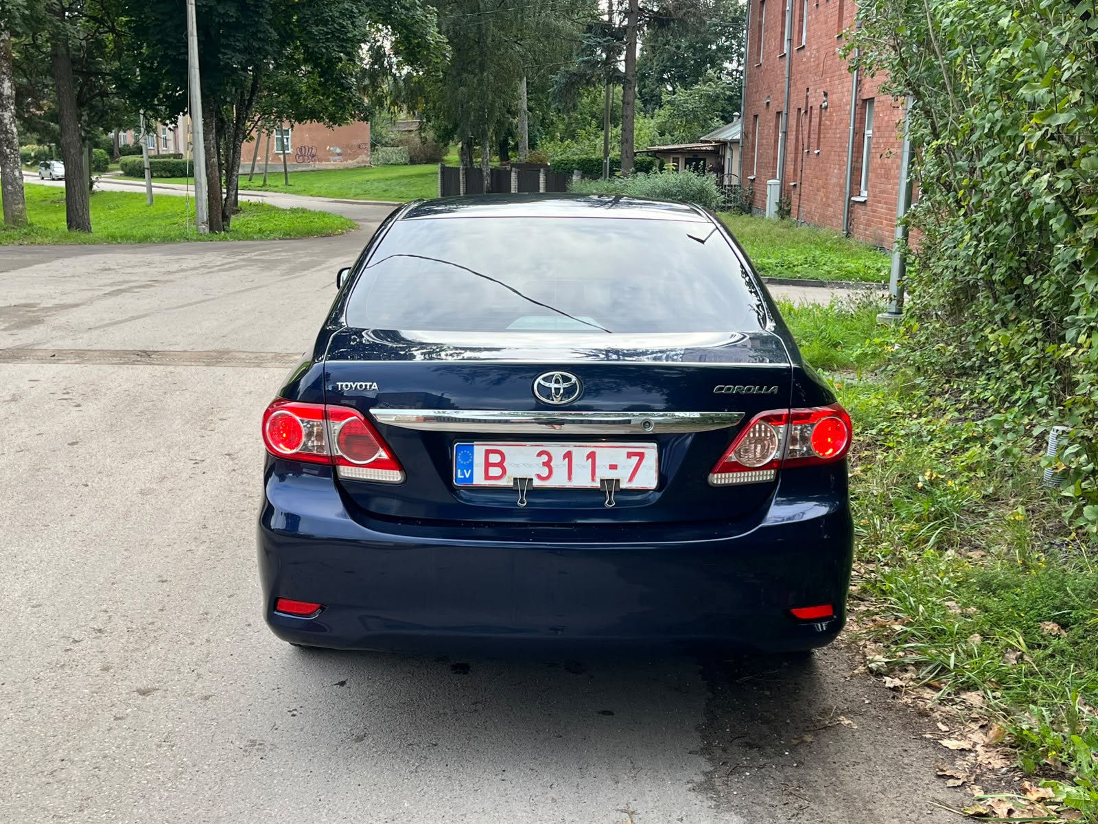 TOYOTA COROLLA