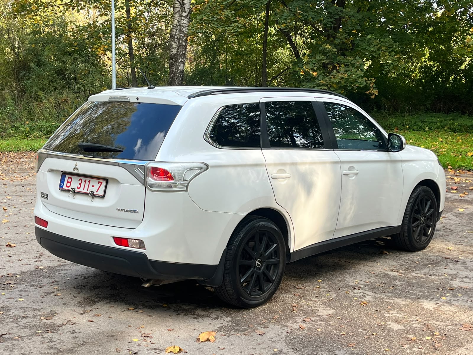MITSUBISHI OUTLANDER 4WD