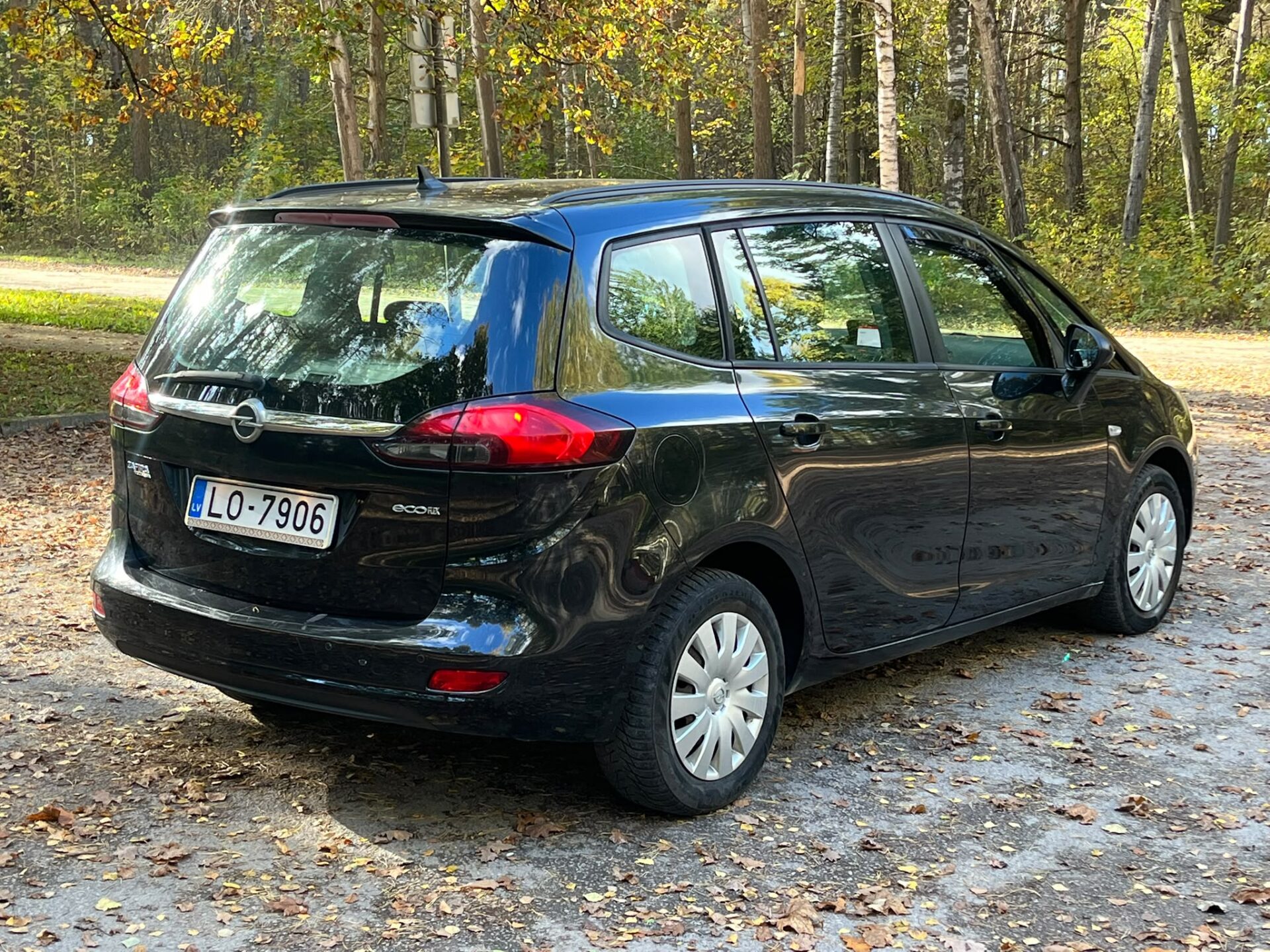 OPEL ZAFIRA TOURER 7-VIETAS