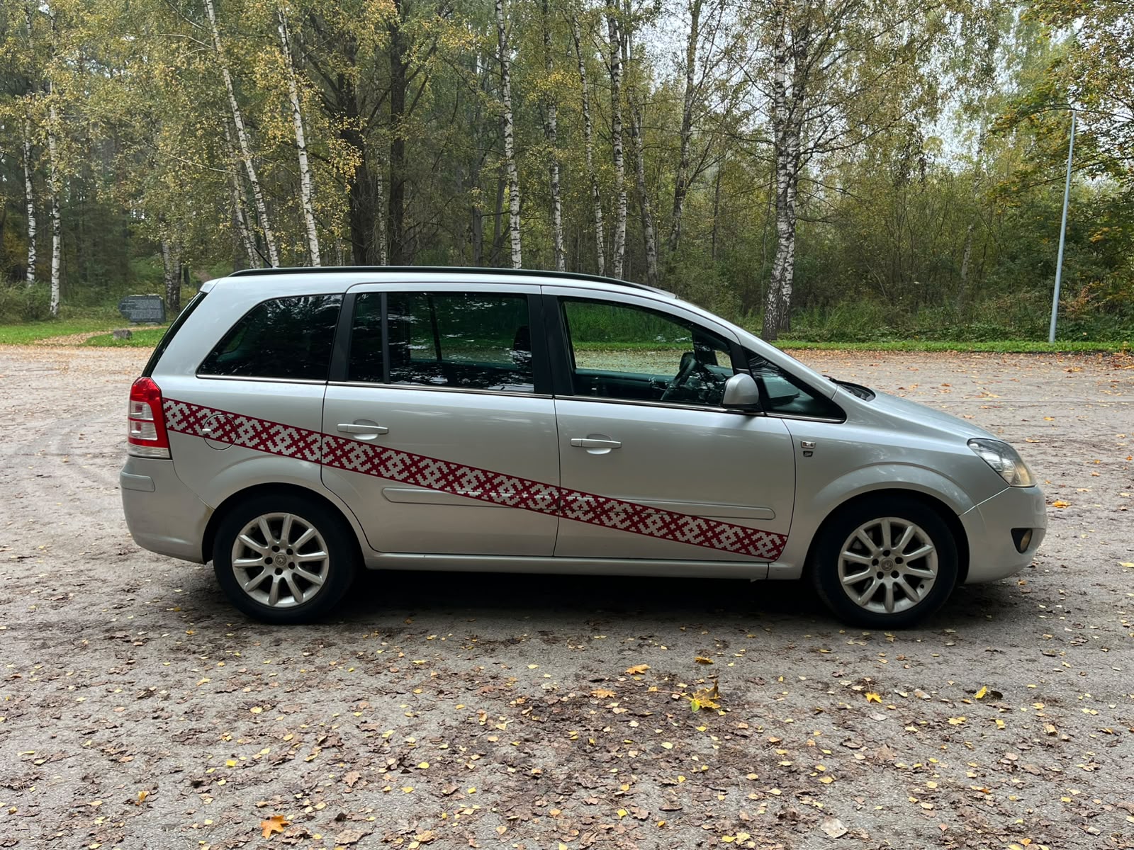 OPEL ZAFIRA 7-VIETAS