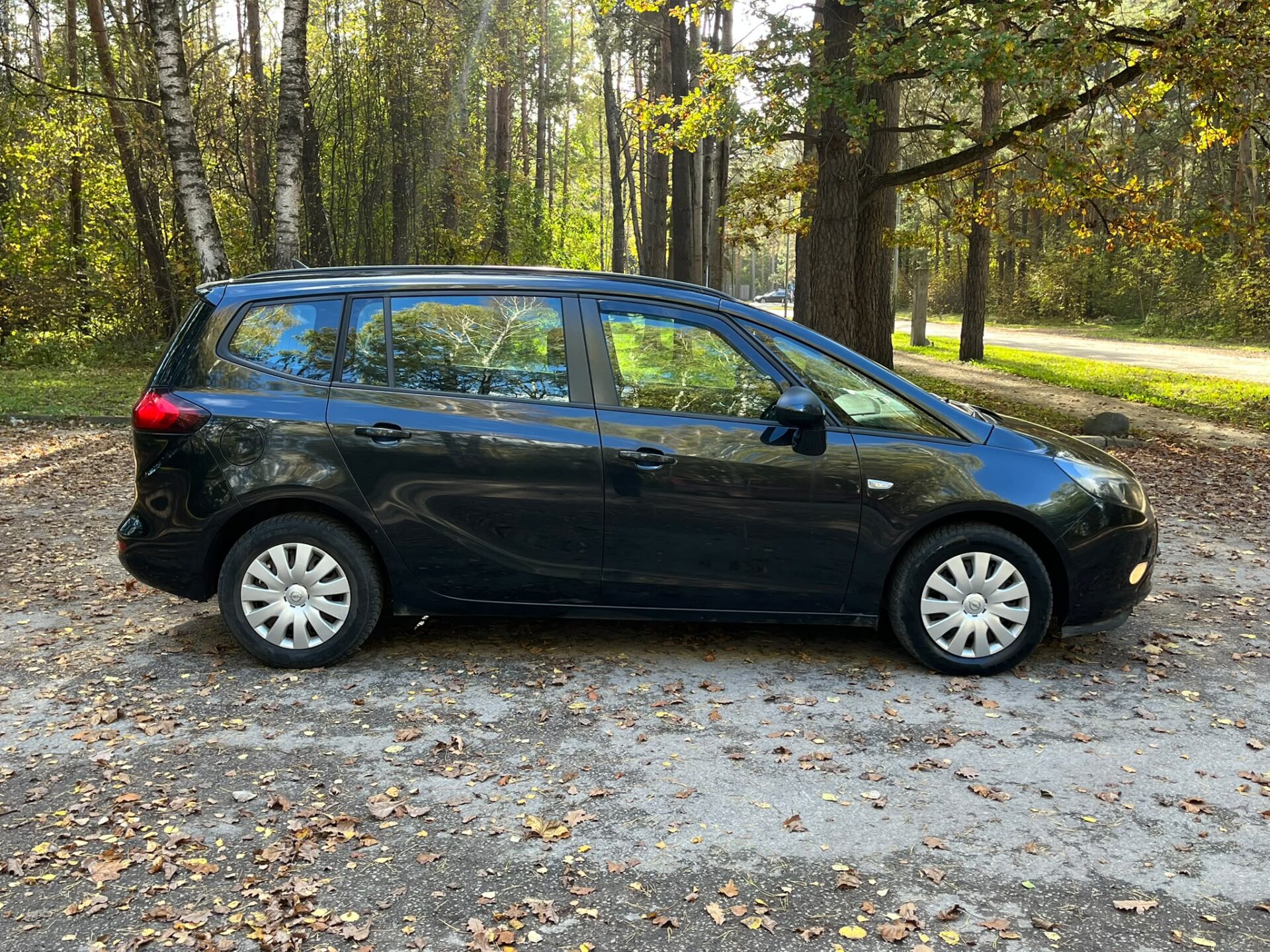 OPEL ZAFIRA TOURER 7-VIETAS