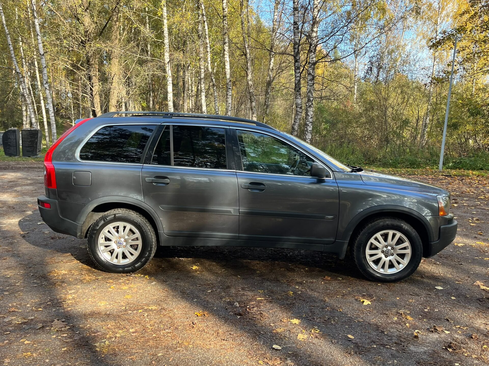 VOLVO XC90 7-VIETAS