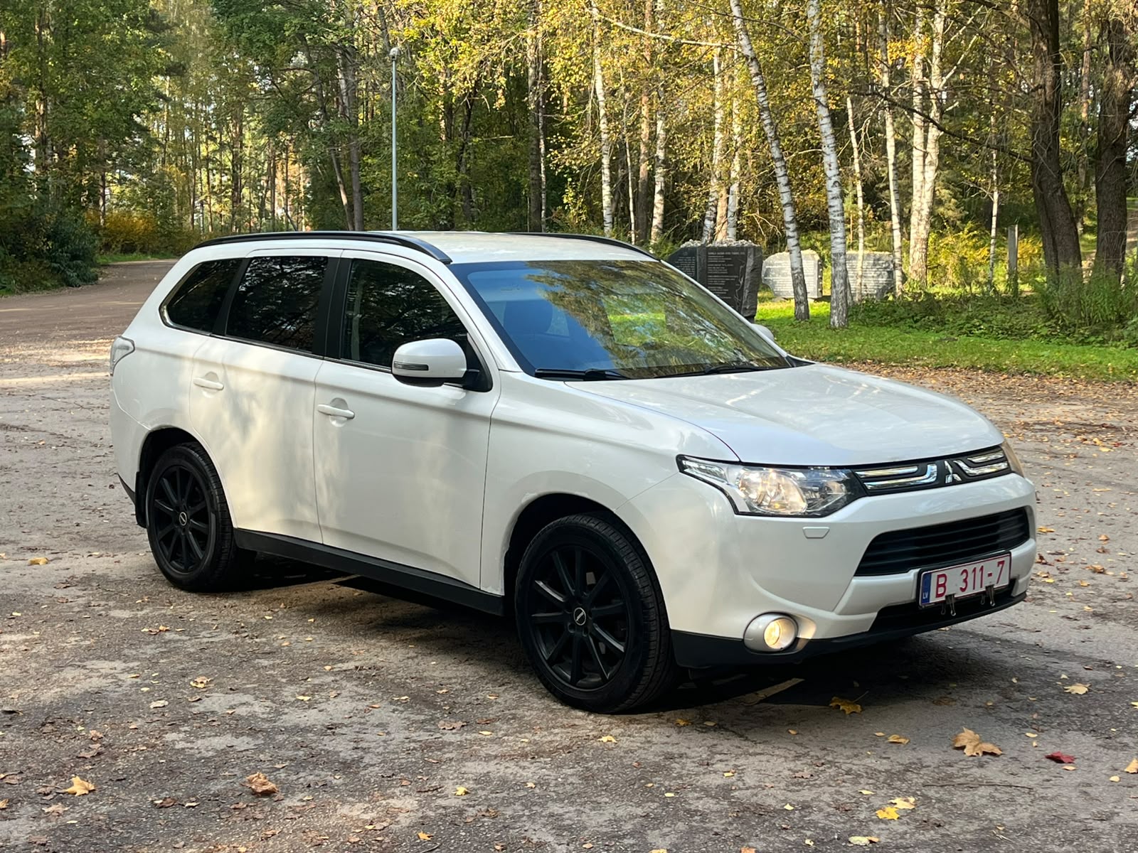 MITSUBISHI OUTLANDER 4WD