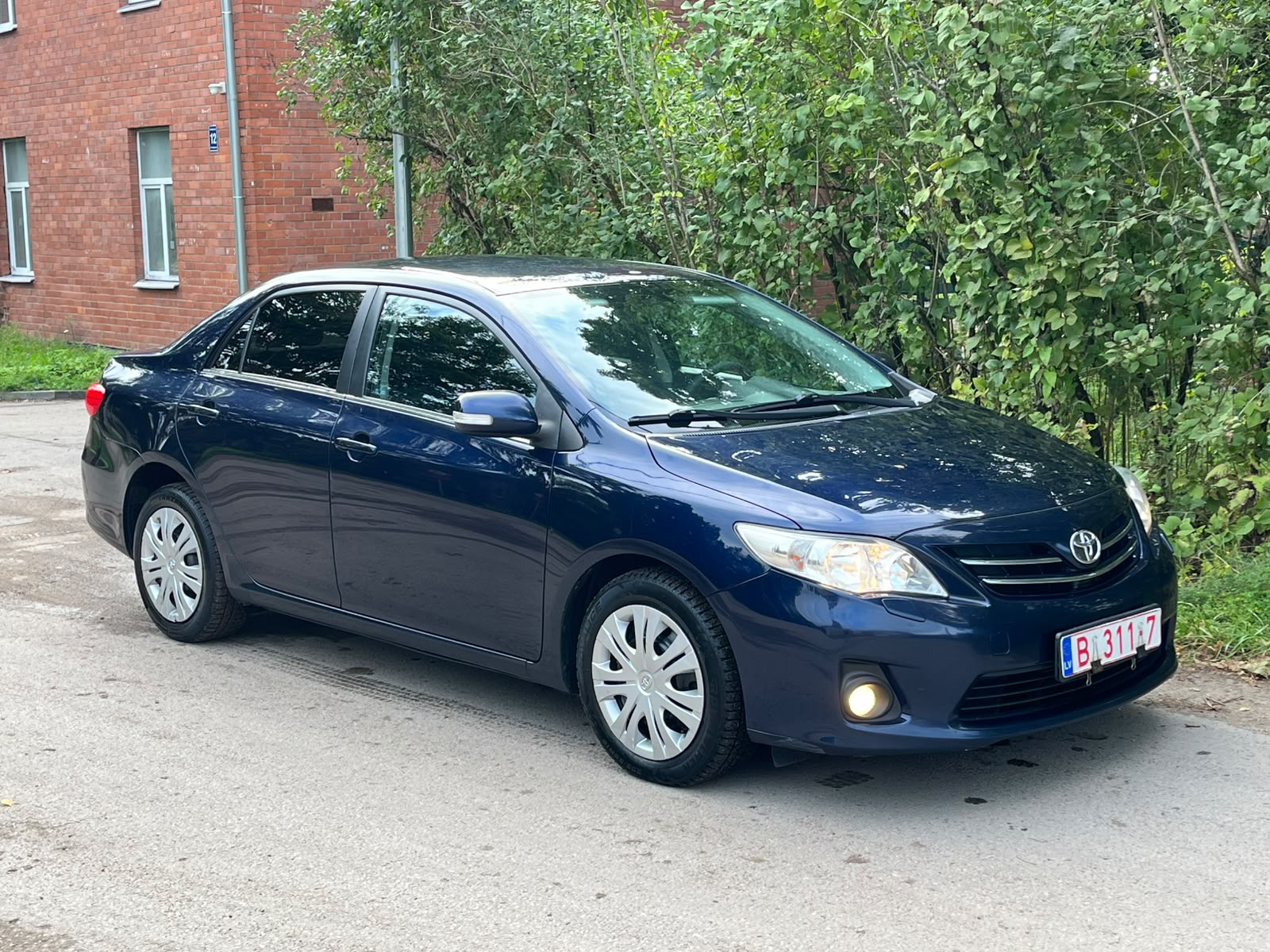 TOYOTA COROLLA