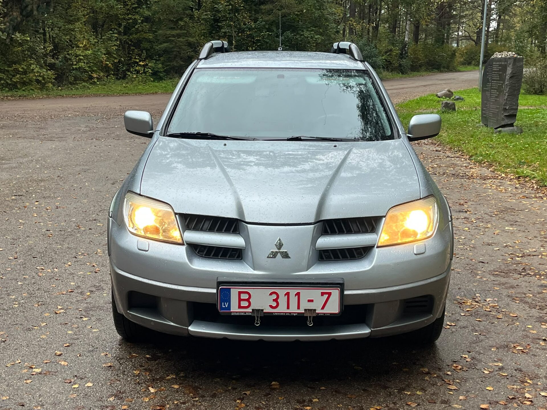 MITSUBISHI OUTLANDER 4WD