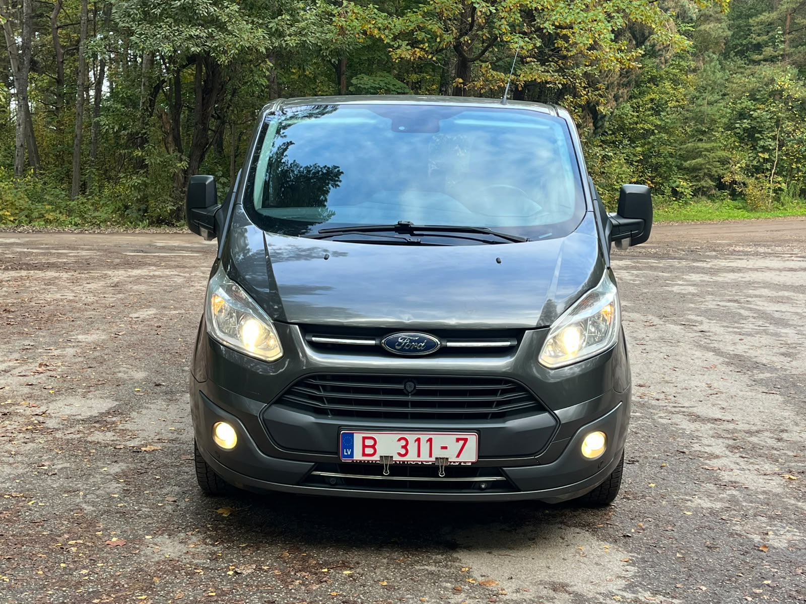 FORD TRANSIT CUSTOM 9-VIETAS
