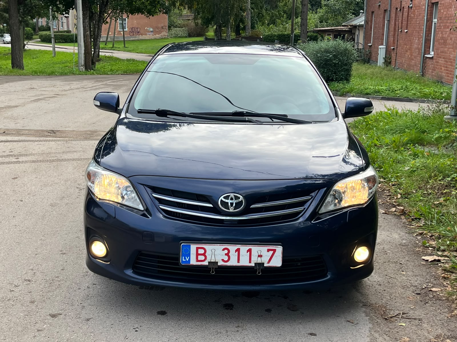 TOYOTA COROLLA