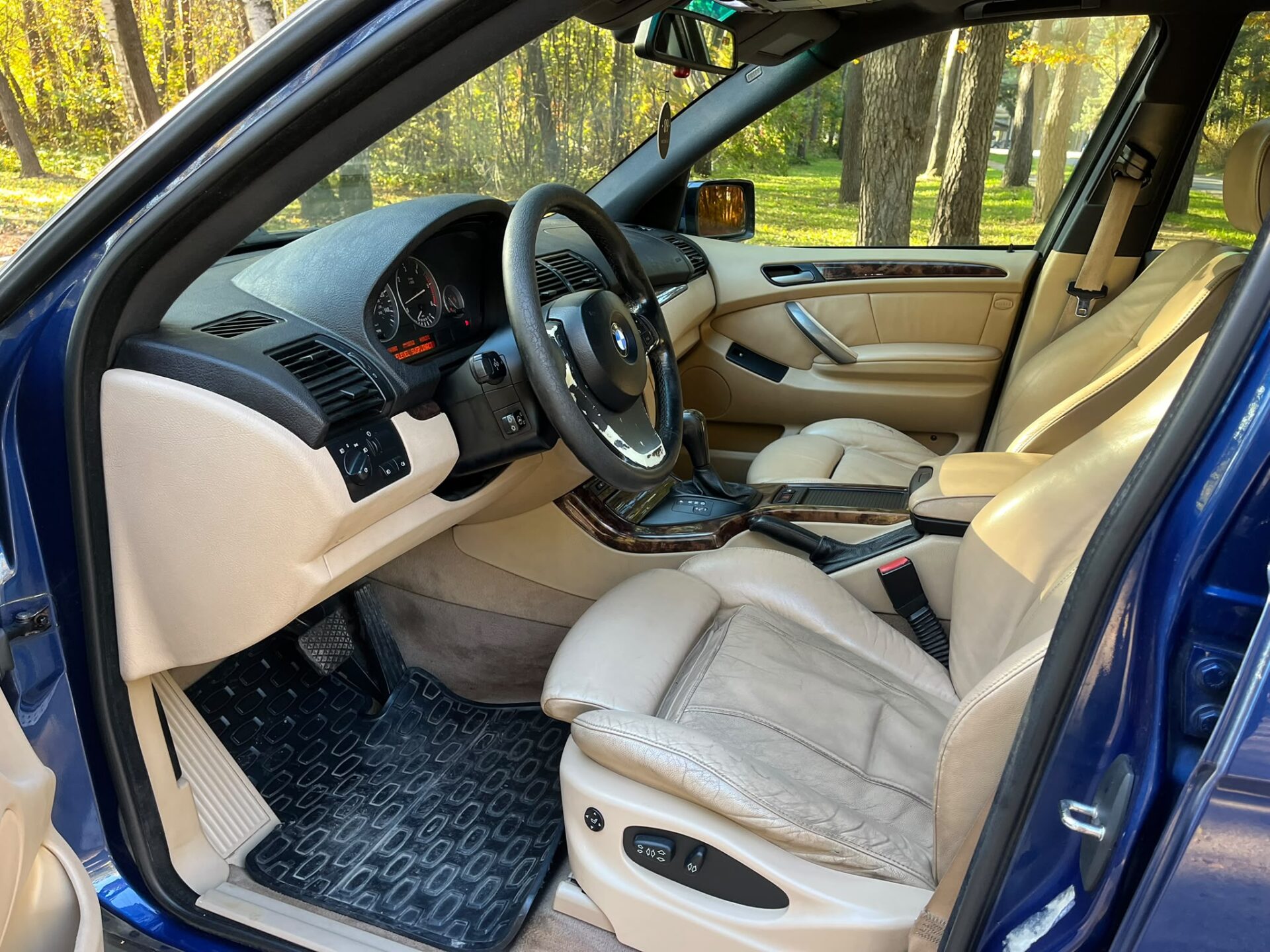 BMW X5(E53)