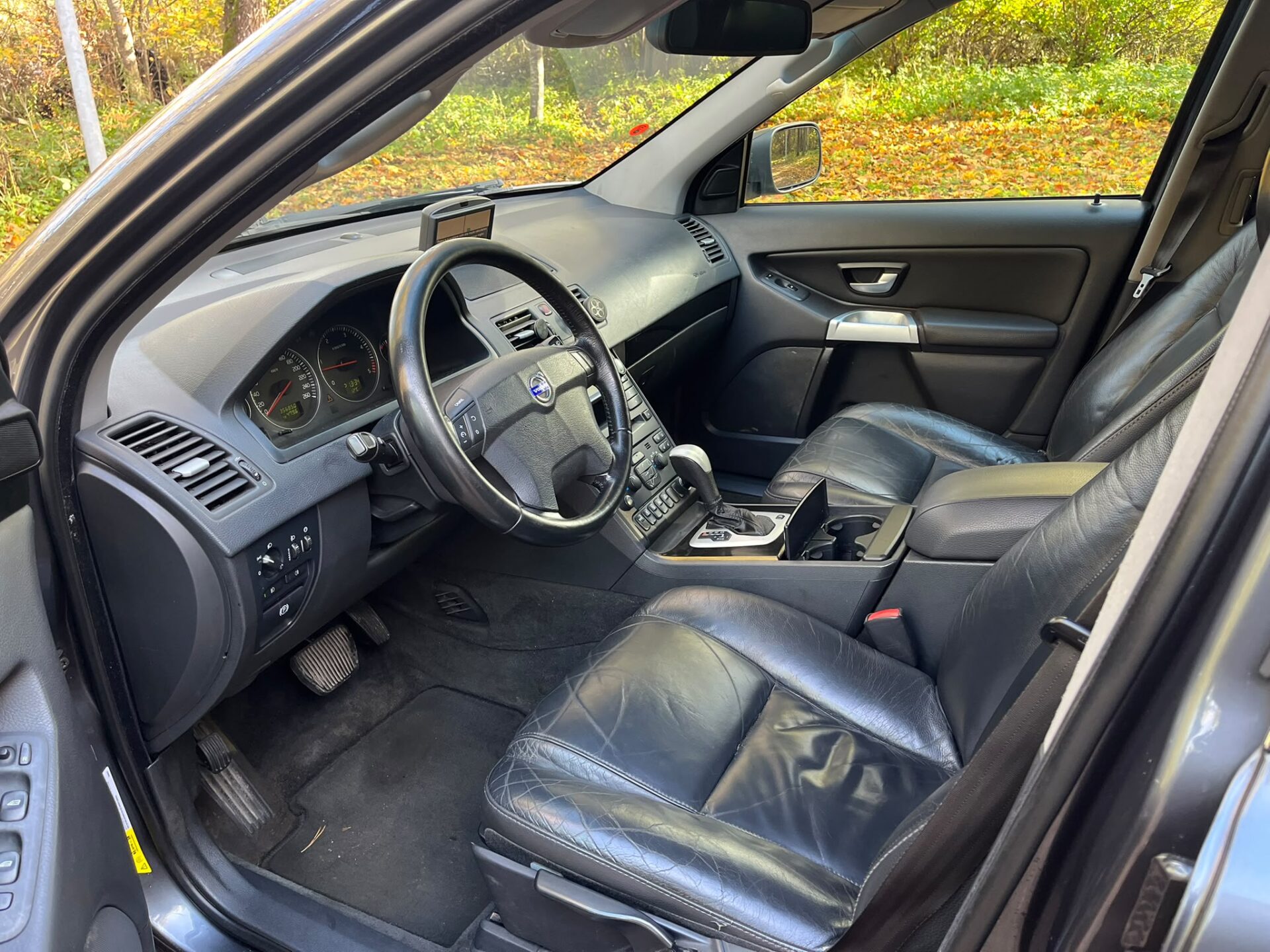VOLVO XC90 7-VIETAS